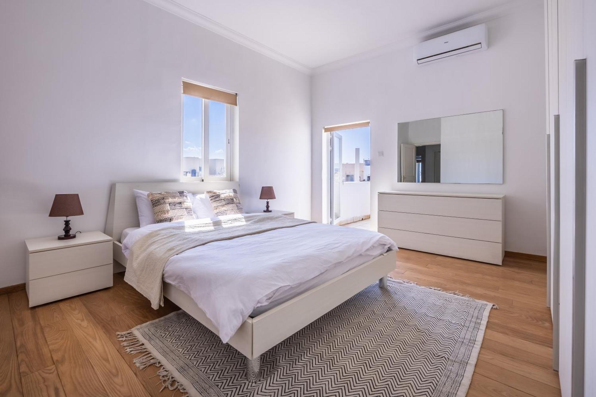 Stunning - Seaview Penthouse 3-Bed + Parking Apartment Sliema Exterior foto
