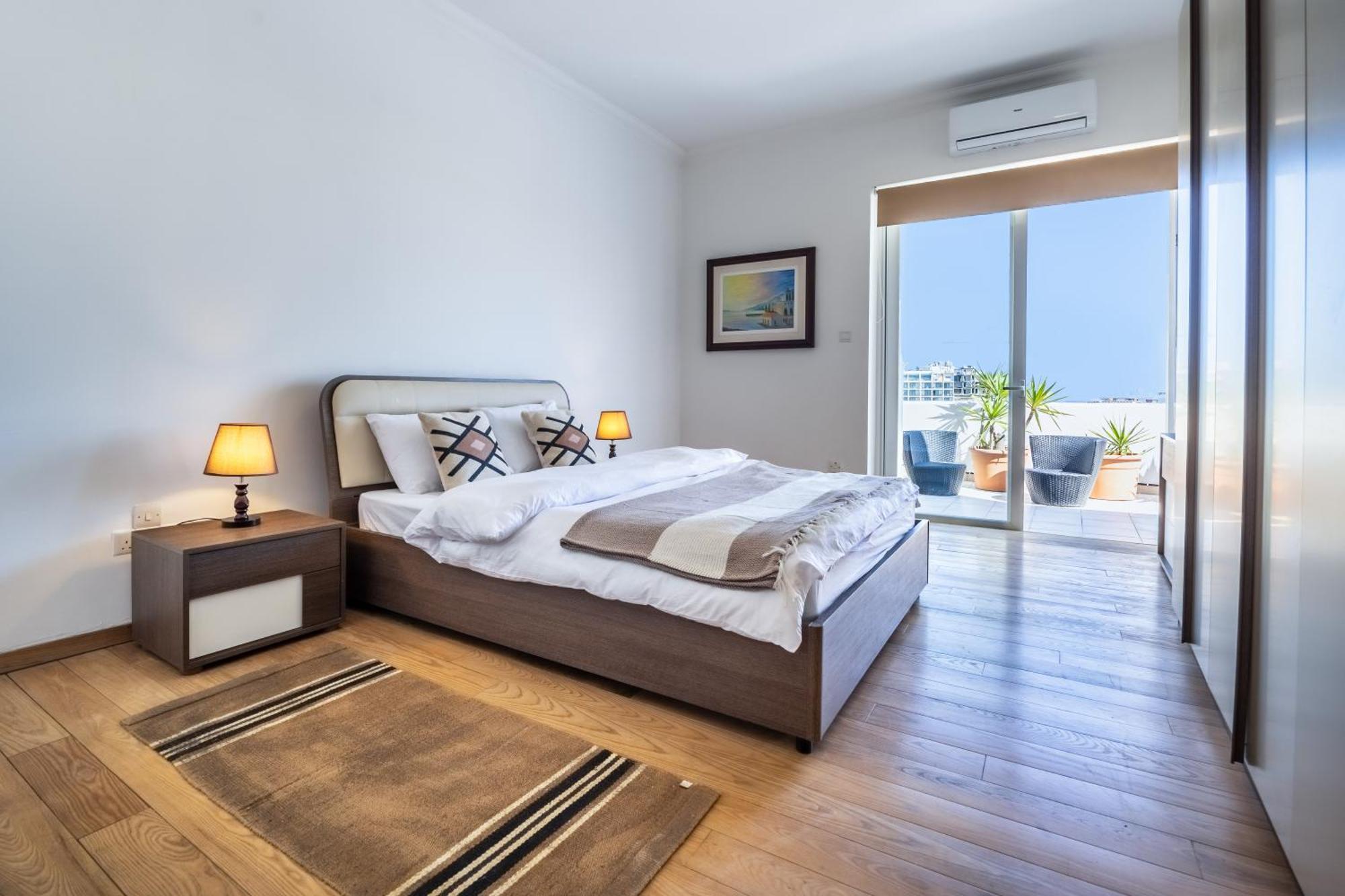 Stunning - Seaview Penthouse 3-Bed + Parking Apartment Sliema Exterior foto
